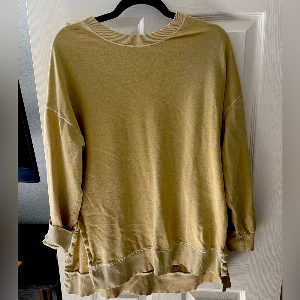 Lightweight high low tunic sweatshirt